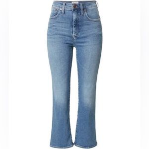 Cali Demi-Boot Jeans